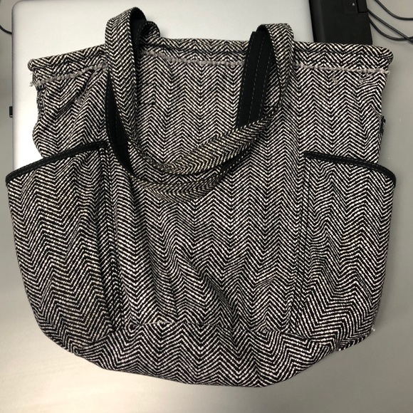 thirty-one Handbags - LIKE NEW thirty one bag!!